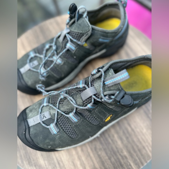 Keen Men’s Detroit XT ESD Outdoor Shoes 10.5 Soft Toe Waterproof Slip Resistant - Picture 1 of 7